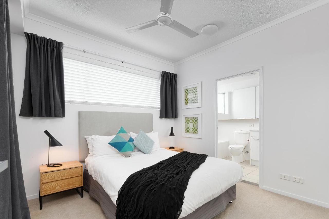 Boulevard North Lakes Luaran gambar