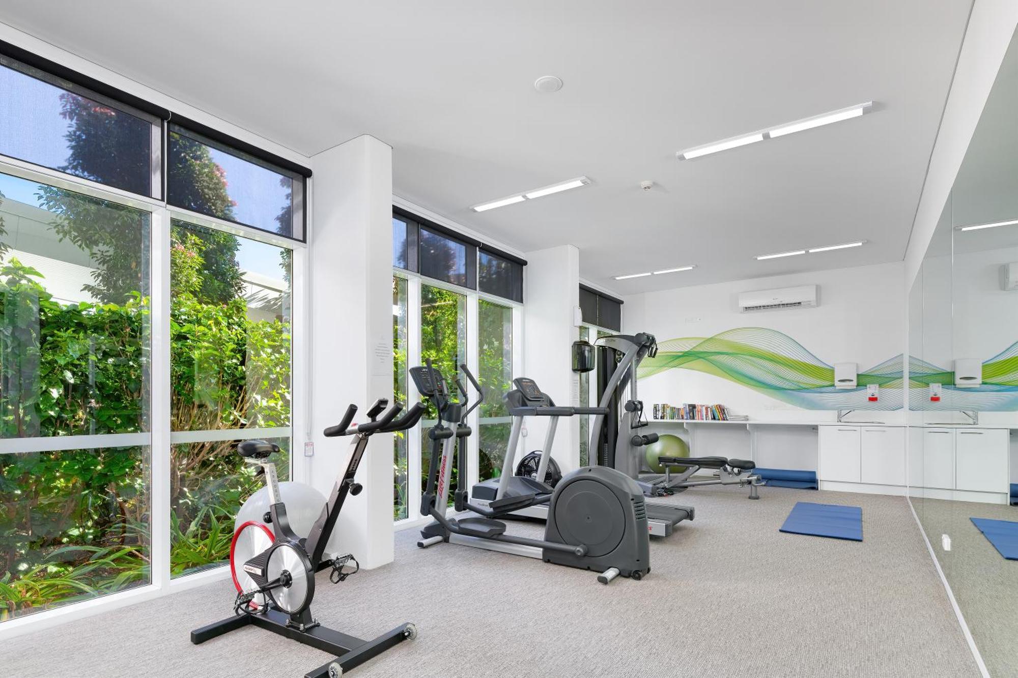 Boulevard North Lakes Luaran gambar