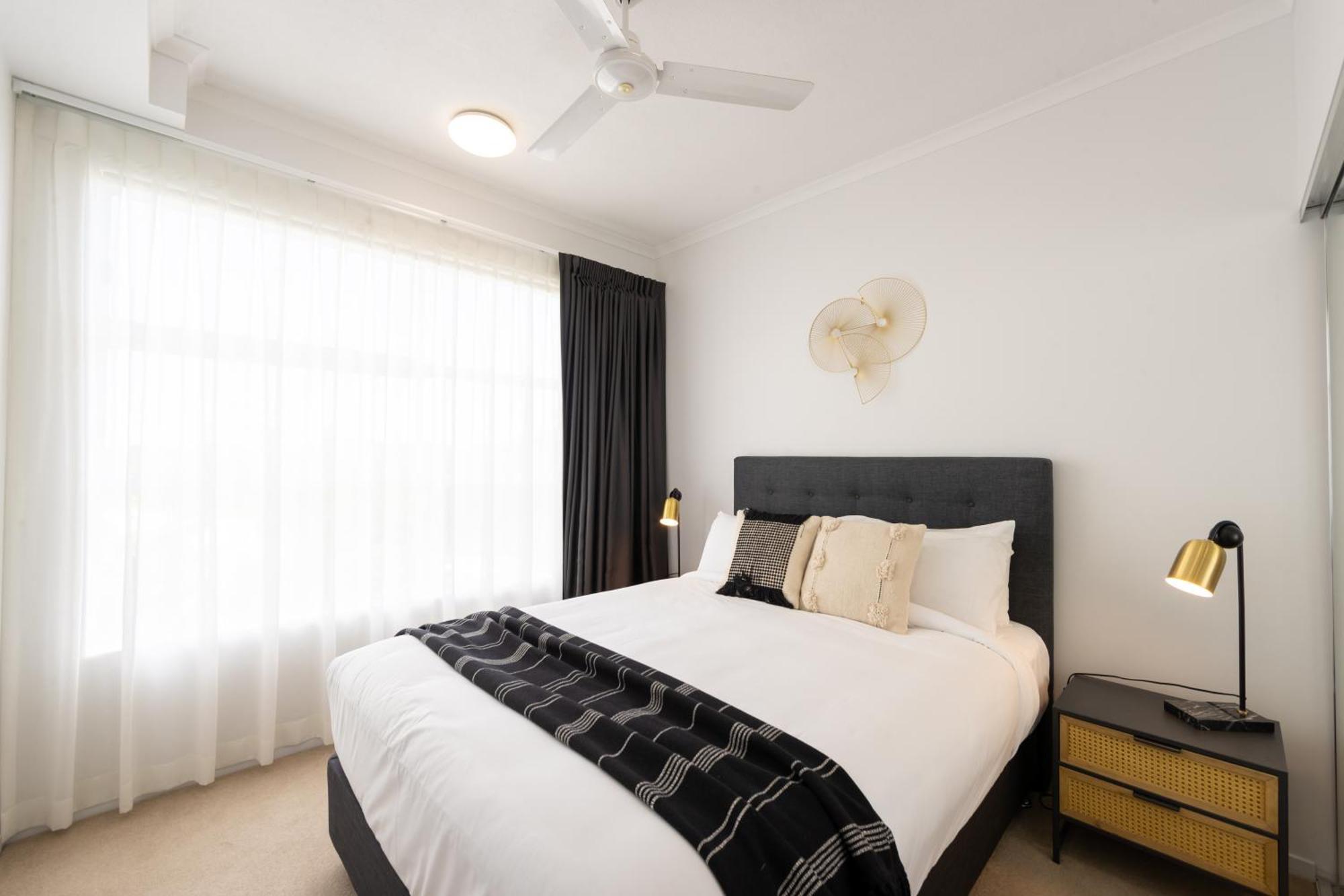 Boulevard North Lakes Luaran gambar