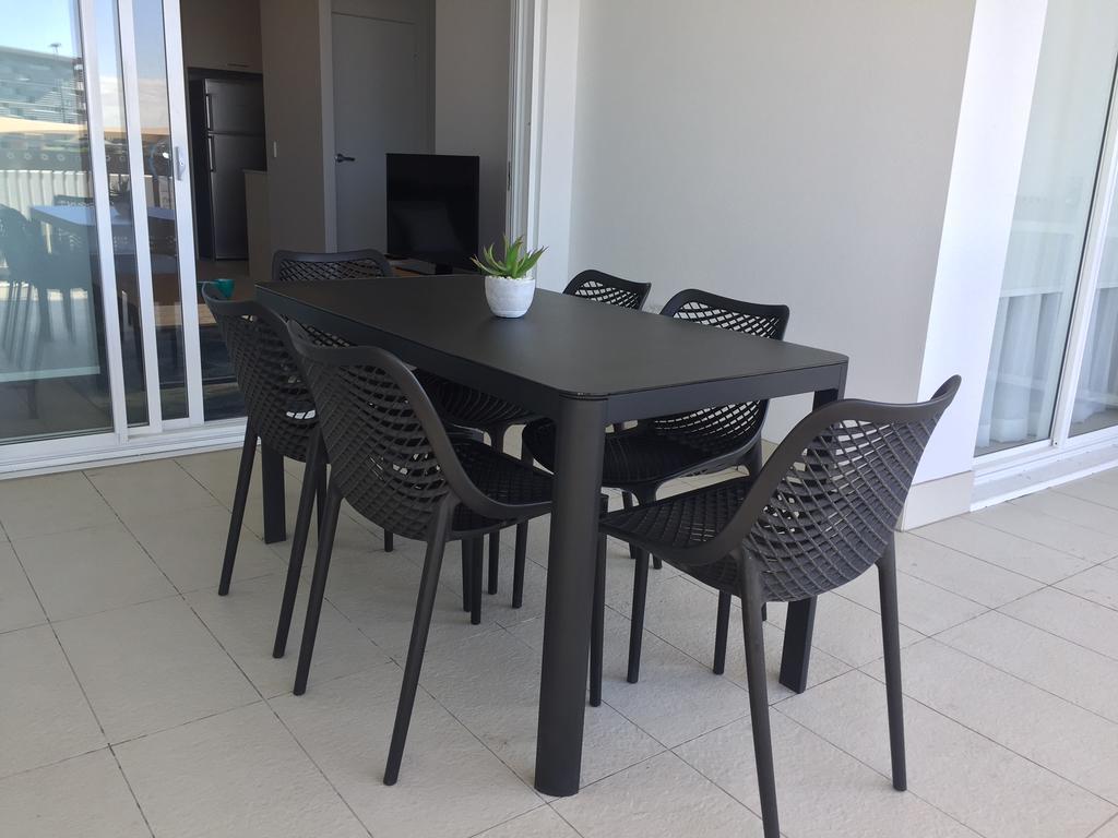 Boulevard North Lakes Luaran gambar
